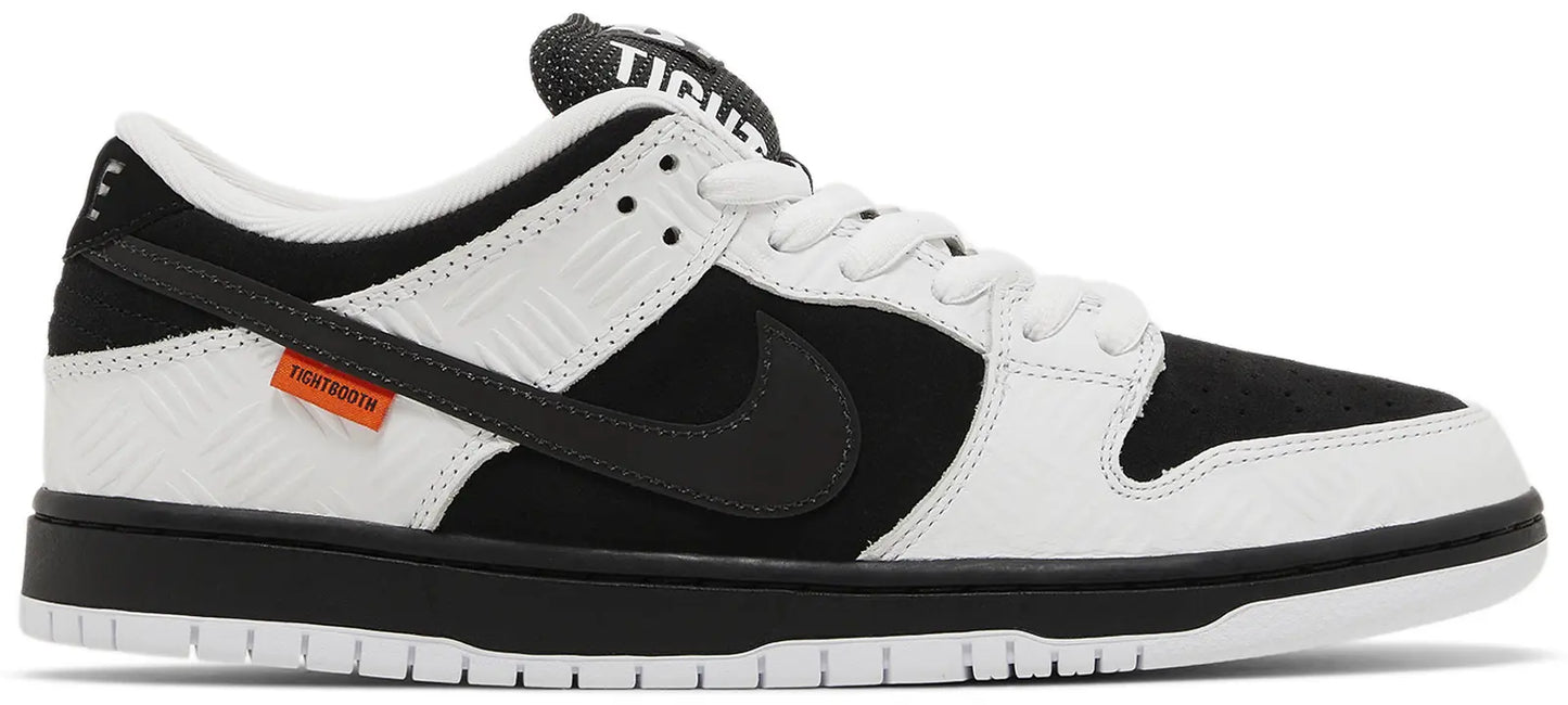Nike Dunk Low Tightbooth